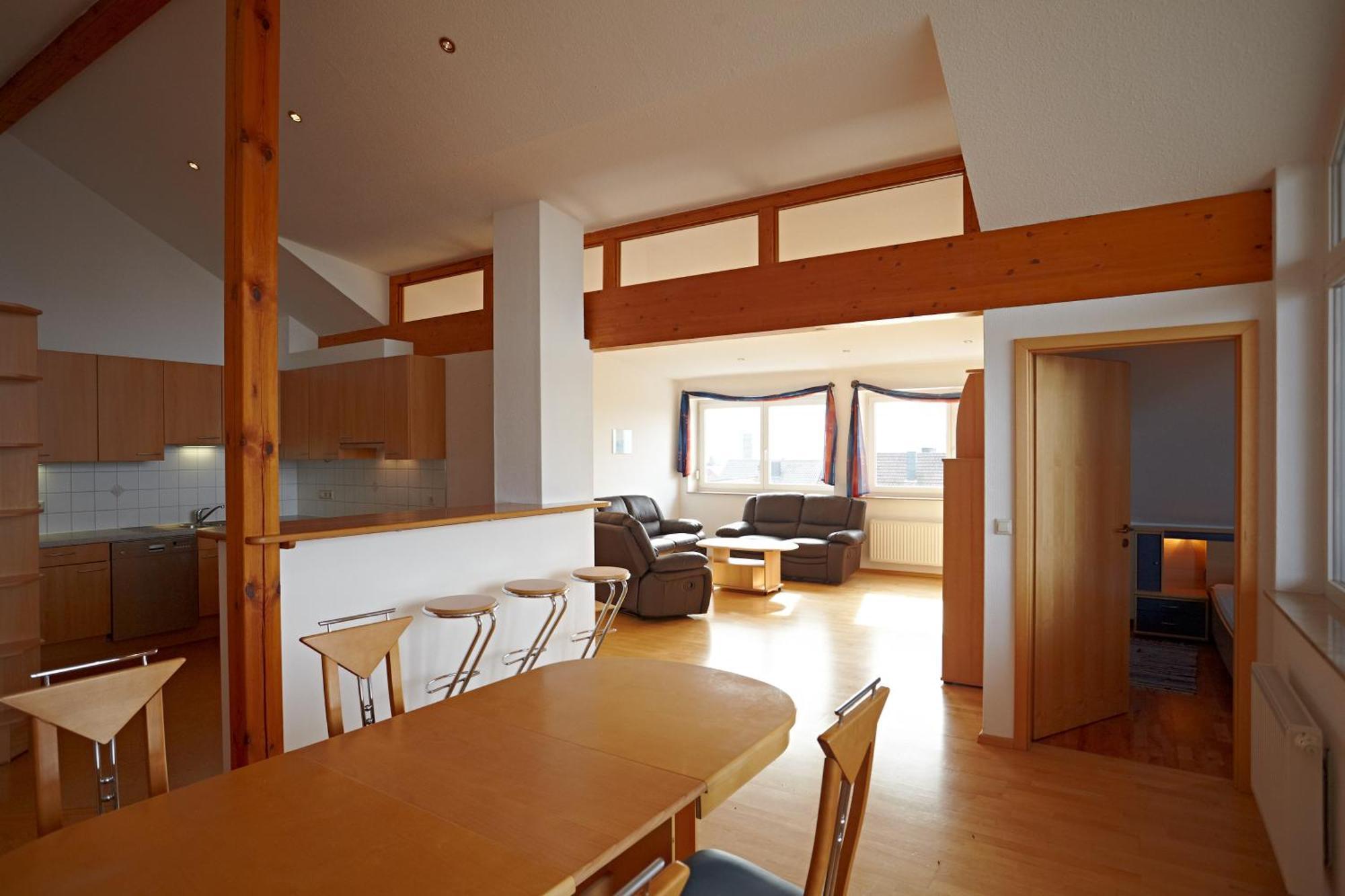 Hotel Hornstein - Weingut, Vinothek & Gastronomie *